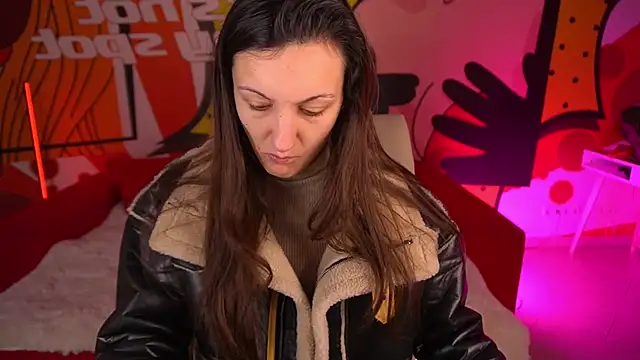 ZafiraMoonn online show from February 6, 2026, 7:48 am