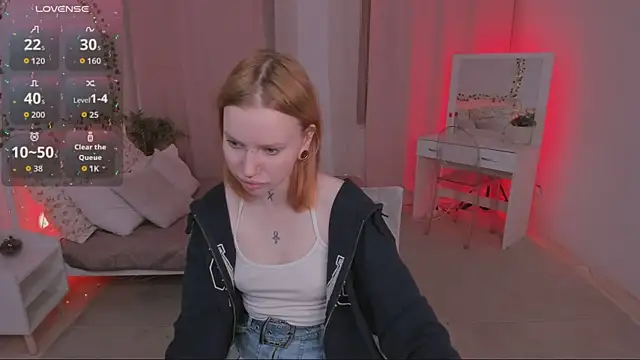 NaomiRosss online show from November 11, 2025, 11:27 am