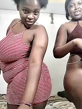 SweetSavage18 online show from December 3, 2025, 8:19 pm