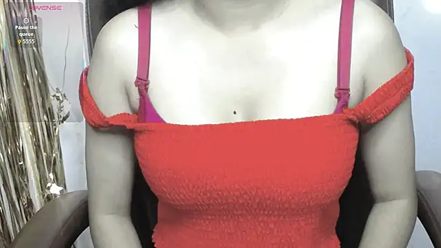 horneyworld007 online show from April 16, 2026, 4:52 pm