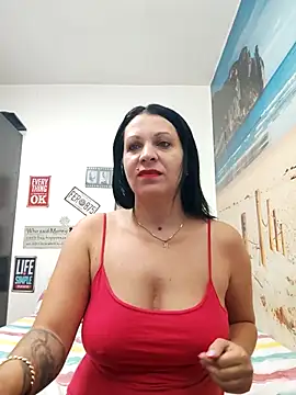 Snapshot of SugarDiamonds chatting on September 12, 2025, 9:09 am SugarDiamonds online show from September 12, 2025, 9:09 am
