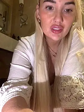 Snapshot of xxxrosie123 chatting on November 2, 2025, 10:59 pm xxxrosie123 online show from November 2, 2025, 10:59 pm