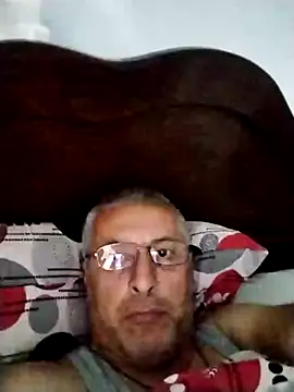 KAXABE11 online show from November 21, 2025, 6:40 pm