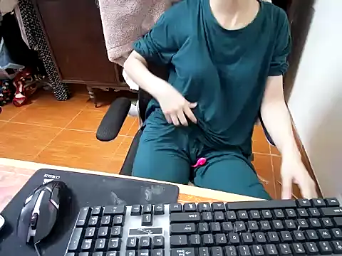 Snapshot of ---Lusi03--- chatting on February 24, 2026, 3:24 pm ---Lusi03--- online show from February 24, 2026, 3:24 pm