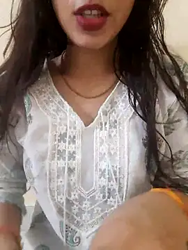 Snapshot of Neha_rani78 chatting on July 15, 2026, 2:40 am Neha rani78 online show from July 15, 2026, 2:40 am
