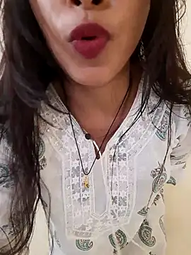 Snapshot of Neha_rani78 chatting on June 18, 2026, 2:32 am Neha rani78 online show from June 18, 2026, 2:32 am
