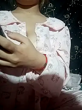 LenaLy2k online show from November 11, 2025, 1:28 pm