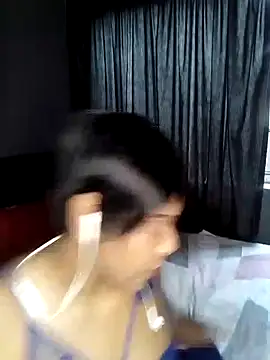 juicylips58 online show from November 4, 2025, 2:32 pm