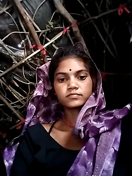 Snapshot of Jooli_cuty chatting on February 18, 2026, 8:11 am Jooli cuty online show from February 18, 2026, 8:11 am