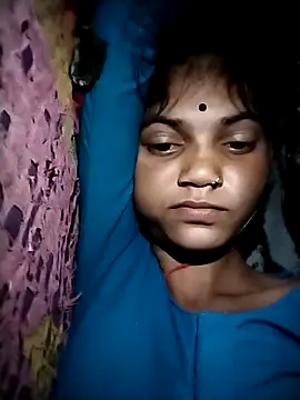 Snapshot of Jooli_cuty chatting on February 13, 2026, 12:43 am Jooli cuty online show from February 13, 2026, 12:43 am