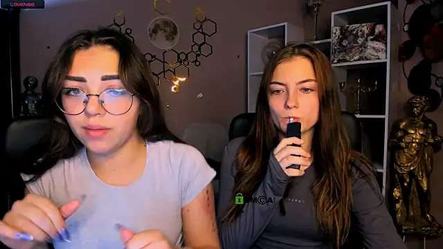 baby hotte online show from November 18, 2025, 7:44 am