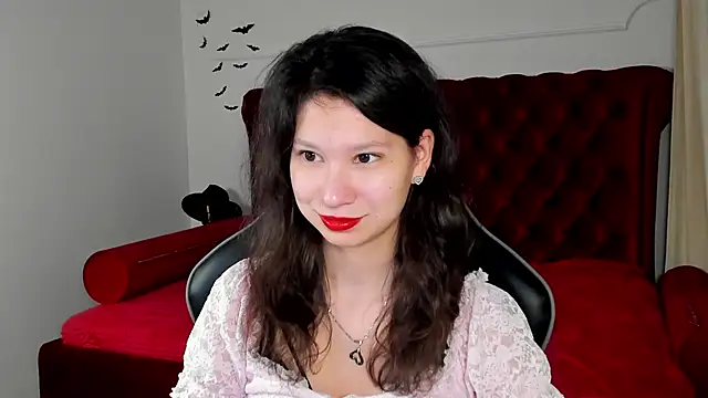 SaraDenars online show from November 17, 2025, 5:22 am