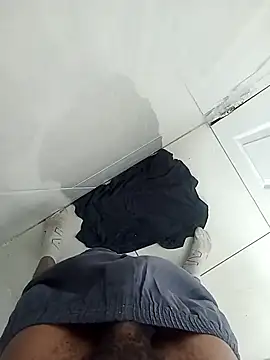 UNCLEZESTYY online show from March 22, 2026, 11:45 am