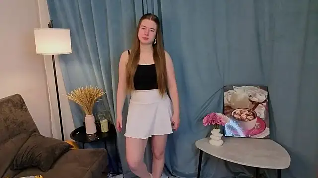 Snapshot of MowasaBritten chatting on December 5, 2025, 3:43 pm MowasaBritten online show from December 5, 2025, 3:43 pm