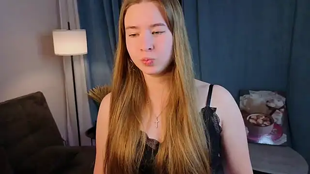 Snapshot of MowasaBritten chatting on December 15, 2025, 2:45 pm MowasaBritten online show from December 15, 2025, 2:45 pm