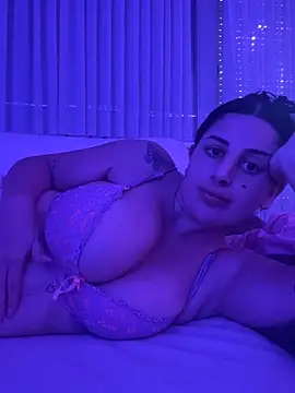 jojoa23 online show from February 15, 2026, 12:04 pm