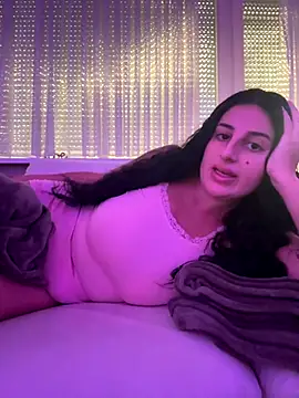 jojoa23 online show from November 23, 2025, 12:15 pm