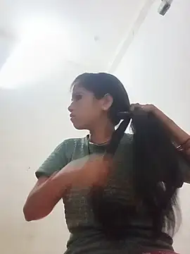 Snapshot of Sanjna_babby chatting on June 25, 2026, 1:47 am Sanjna babby online show from June 25, 2026, 1:47 am