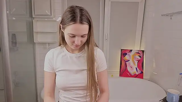 LeenaPuita online show from February 14, 2026, 4:29 pm