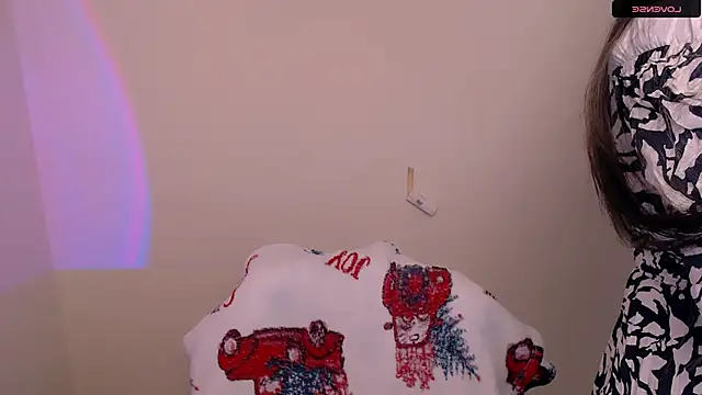 AlinaDoll  online show from April 22, 2026, 7:26 am