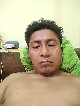 Snapshot of Frankgito chatting on November 23, 2025, 6:40 pm Frankgito online show from November 23, 2025, 6:40 pm