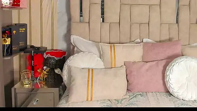 Snapshot of emilyoliver chatting on January 7, 2026, 6:46 pm emilyoliver online show from January 7, 2026, 6:46 pm