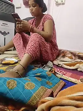 Snapshot of Lailamajnu1996 chatting on February 22, 2026, 4:48 am Lailamajnu1996 online show from February 22, 2026, 4:48 am