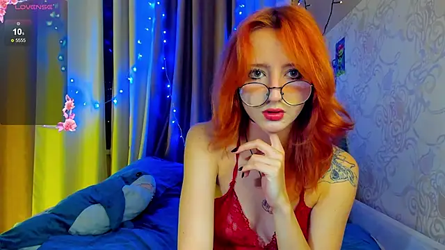 DragonflyLiza online show from November 22, 2025, 12:04 pm