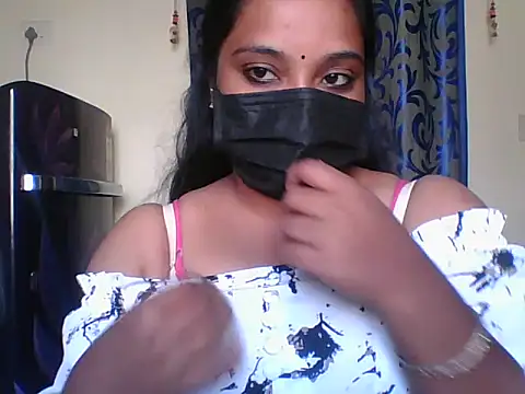 Snapshot of Mathi_cam chatting on March 6, 2026, 9:59 am Mathi cam online show from March 6, 2026, 9:59 am