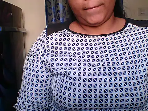 Snapshot of Mathi_cam chatting on January 8, 2026, 4:18 am Mathi cam online show from January 8, 2026, 4:18 am