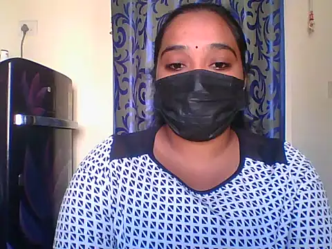 Snapshot of Mathi_cam chatting on February 5, 2026, 4:41 am Mathi cam online show from February 5, 2026, 4:41 am