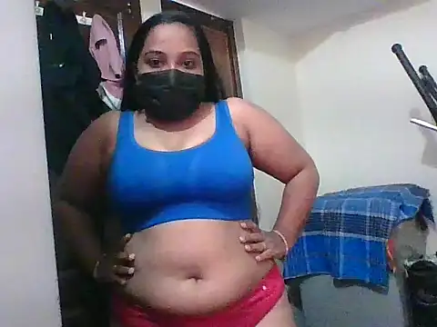 Snapshot of Mathi_cam chatting on February 10, 2026, 5:39 am Mathi cam online show from February 10, 2026, 5:39 am