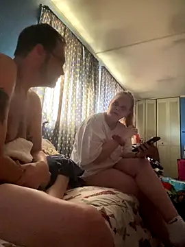 biggdaddyandqueenn online show from November 26, 2025, 6:41 pm