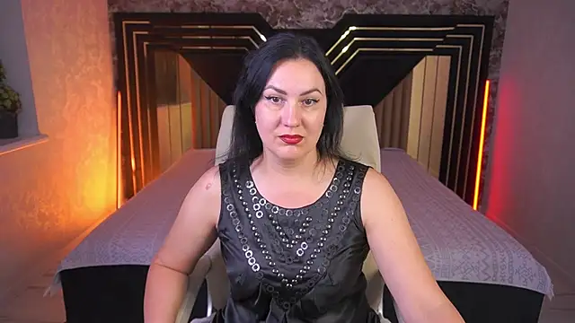 Snapshot of VelvetLuck chatting on June 24, 2026, 8:06 pm VelvetLuck online show from June 24, 2026, 8:06 pm