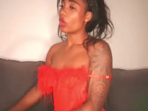 Snapshot of Miss_Benz chatting on May 19, 2026, 8:43 am Miss Benz online show from May 19, 2026, 8:43 am