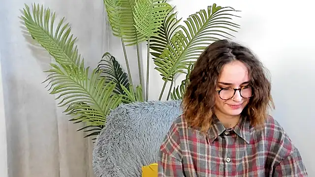 JeniseDancer online show from November 4, 2025, 3:05 pm