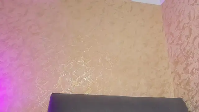 lucian davii online show from November 12, 2025, 12:20 pm