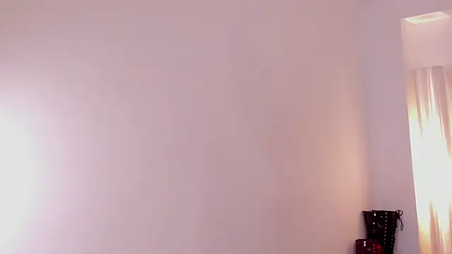 Snapshot of MistressErza chatting on June 15, 2026, 3:55 pm MistressErza online show from June 15, 2026, 3:55 pm