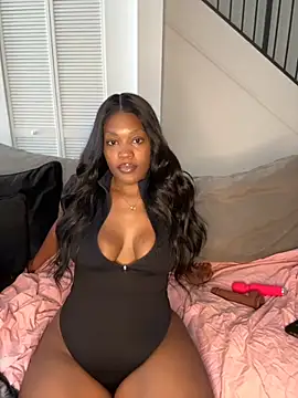 PrincessDreamm online show from November 21, 2025, 5:01 pm