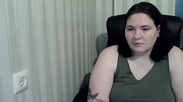 XLisaBlueXsS online show from November 11, 2025, 2:45 pm