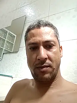 Arrombador20 online show from April 2, 2026, 1:07 pm