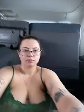 FreakyDreama online show from February 24, 2026, 6:42 pm