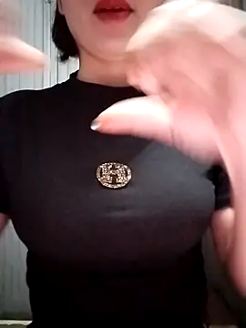 Snapshot of Niramiu chatting on November 16, 2025, 1:27 pm Niramiu online show from November 16, 2025, 1:27 pm