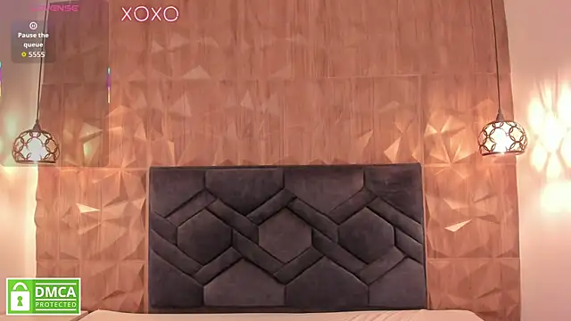 Kiara velvet   online show from March 10, 2026, 7:51 pm