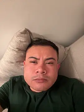 Snapshot of ManqueCoaster chatting on November 17, 2025, 12:03 am ManqueCoaster online show from November 17, 2025, 12:03 am