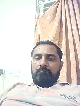 Snapshot of RubyEntity chatting on November 6, 2025, 4:44 pm RubyEntity online show from November 6, 2025, 4:44 pm