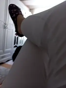 Snapshot of Mahsime chatting on January 15, 2026, 9:34 am Mahsime online show from January 15, 2026, 9:34 am