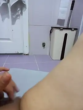 Snapshot of Mahsime chatting on December 14, 2025, 10:59 pm Mahsime online show from December 14, 2025, 10:59 pm