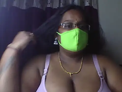 hootypriya online show from May 8, 2026, 6:23 pm