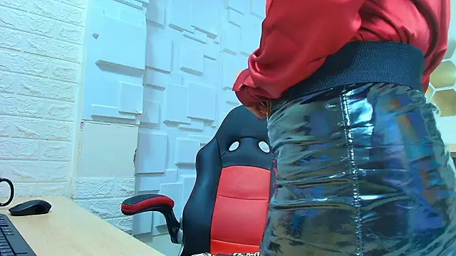 BeatrizSchmidt online show from March 14, 2026, 11:05 am